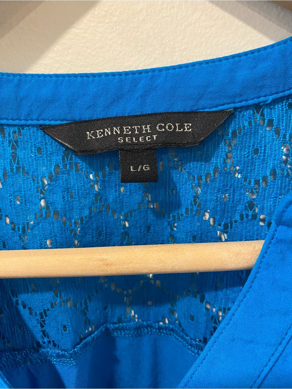 Kenneth Cole blouse size large blue lace button up top - Picture 2 of 10